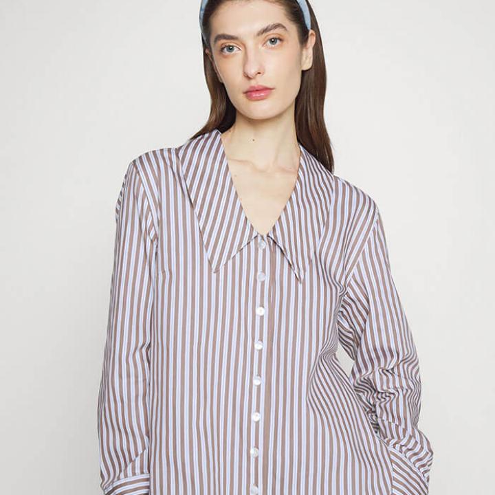 Hobnobs The Nobbly Biscuit