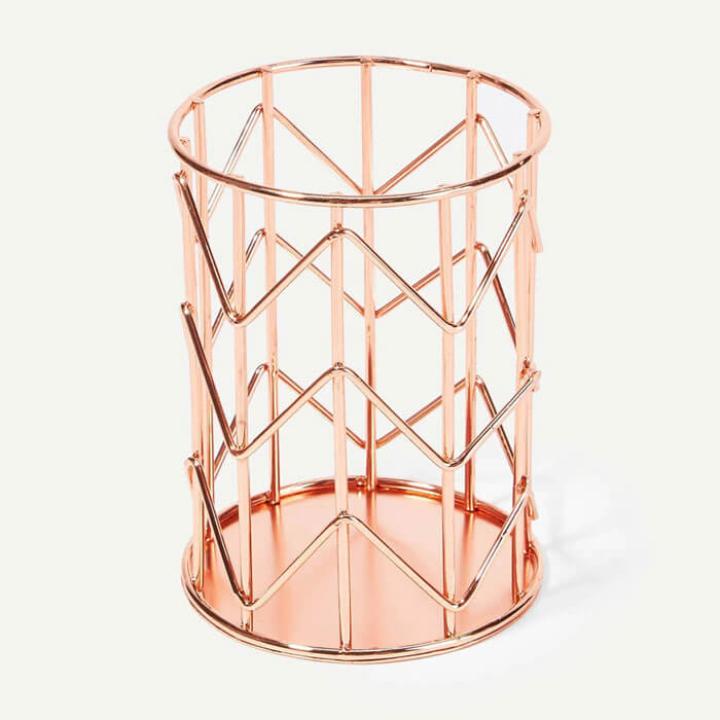 Iceland 6 Hot Cross Buns